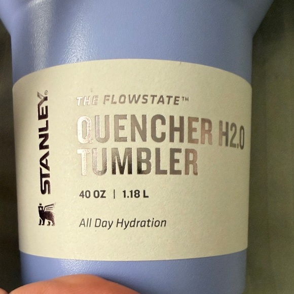 Stanley Quencher H2.0 Tumbler - Soft Blue - Picture 2 of 5